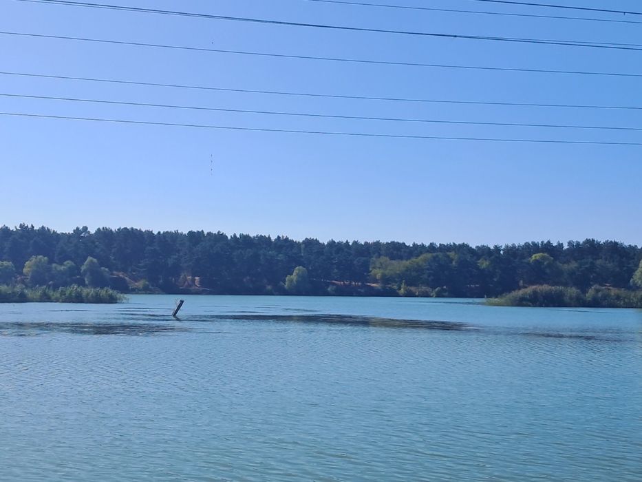 Земельна ділянка з виходом до води