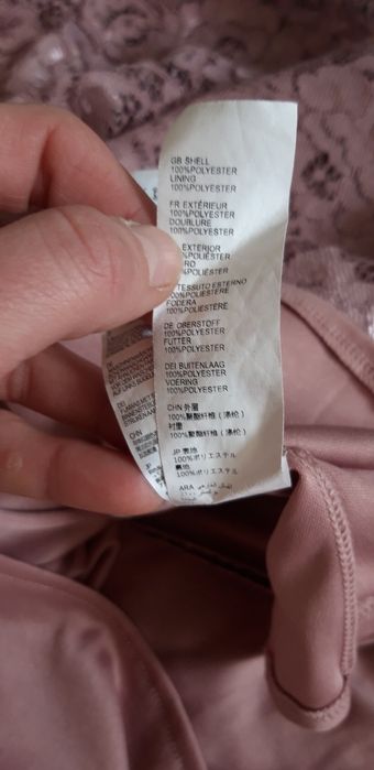 Elegancka asymetryczna sukienka