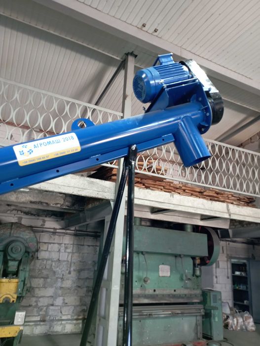 Шнековый погрузчик, винтовой конвейер, транспортер зерна, протравитель