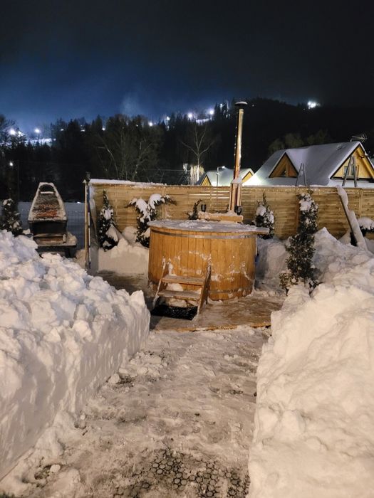 Domek  z balią przy stoku narciarskim Wisła