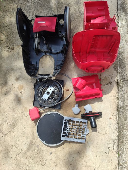 Пилосос, пылесос Zelmer Clarris на запчастини