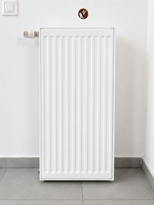 Grzejnik płytowy stalowy 90 × 40 cm – biały