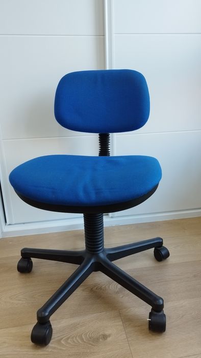 Cadeira escritório azul
