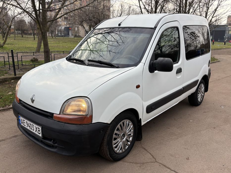 Продам экономный неприхотливый авто в хорошем состоянии, каждый день на ходу, !БЕЗ ДТП! Пассажир 5 мест без налога и техосмотра . Техническая часть без нареканий, ДВС работает хорошо, КПП переключает чётко, без посторонних шумов, ходовая часть в порядке, салон чистый, ухоженный, сигнализация, документы в полном порядке оформление в МРЭО, цену не завышал, торг символический!