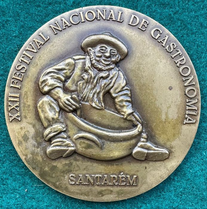 Medalha em bronze Zé Povinho