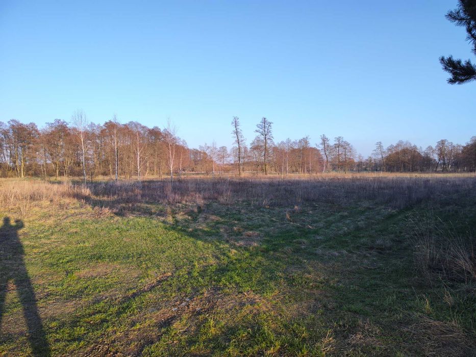 Sprzedam dzialke budowlana Turek-Grabieniec-Obrebizna 900 m2 z WZ-kami