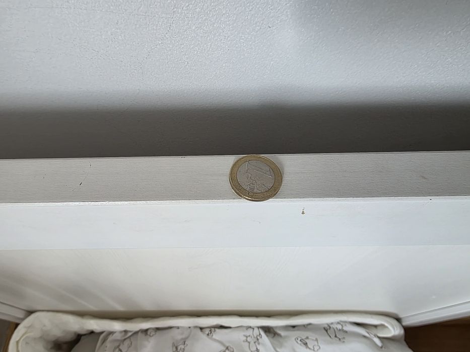 Conjunto dormir bebés: Berço, colchão e protetor, edredão e capa