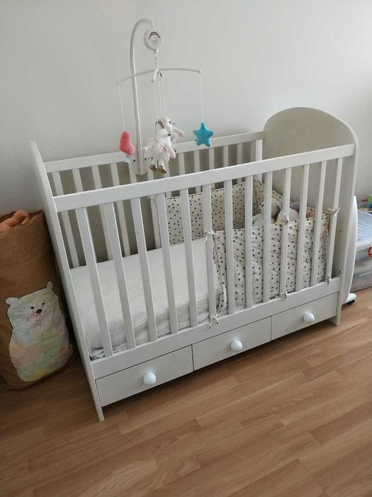Cama de Grades/Berço IKEA criança c/ arrumação (3 gavetas) - 120 x 65 (Oferta Colchão)
