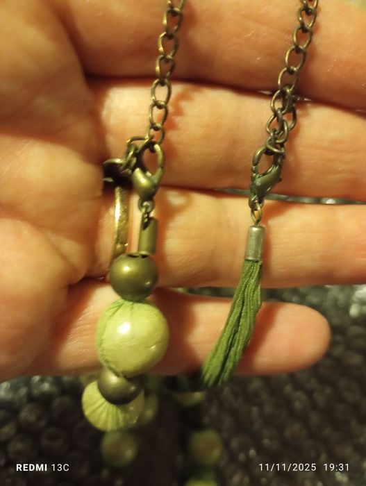 Colar e pulseira verdes