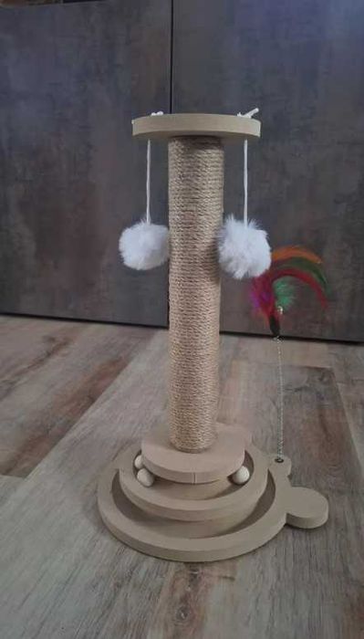 Drapak sizalowy z torami i zabawkami 45 cm