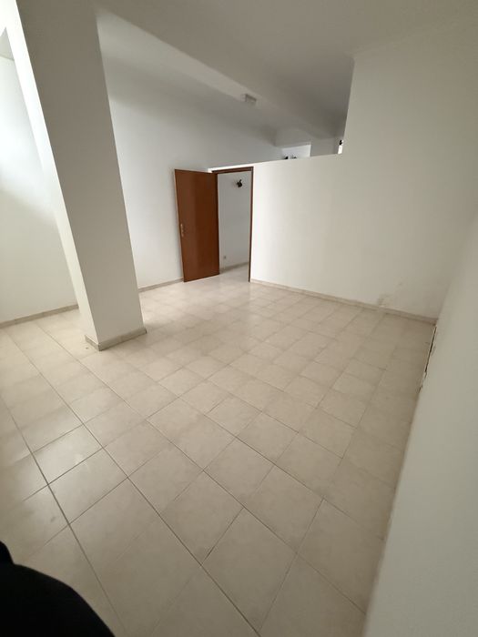 Loja, aluga 66m2  comercio e serviços