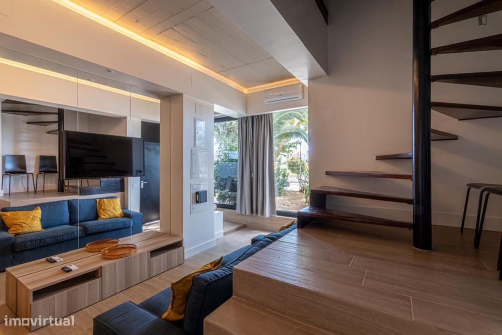 Quarto - localizado em Chelas Lisbon