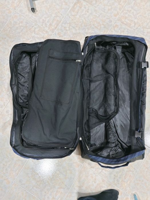 Mala de viagem grande ( trolei)