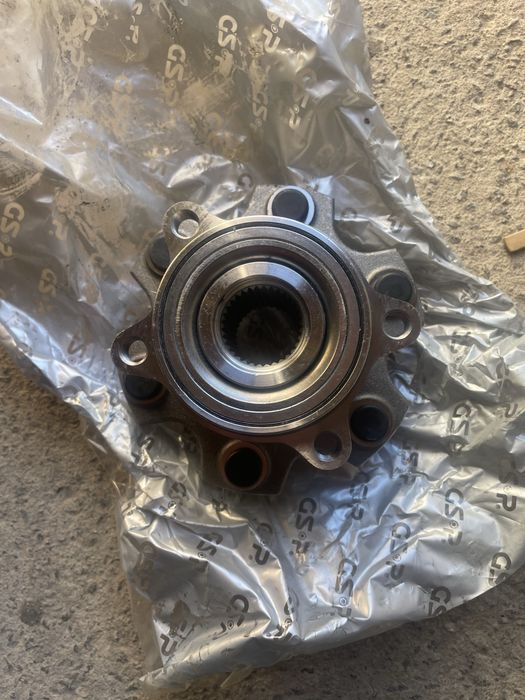 Ступічний підшибник на Міцубіші паджєро вагон