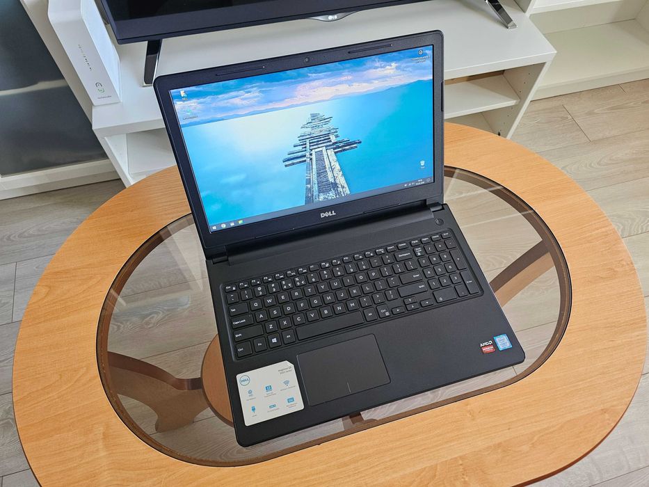 Laptop Dell Inspiron 15 3567 (i7-7500U, 8GB RAM, SSD 250GB, Radeon R5)