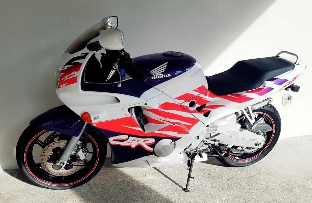 CBR600F - Honda .