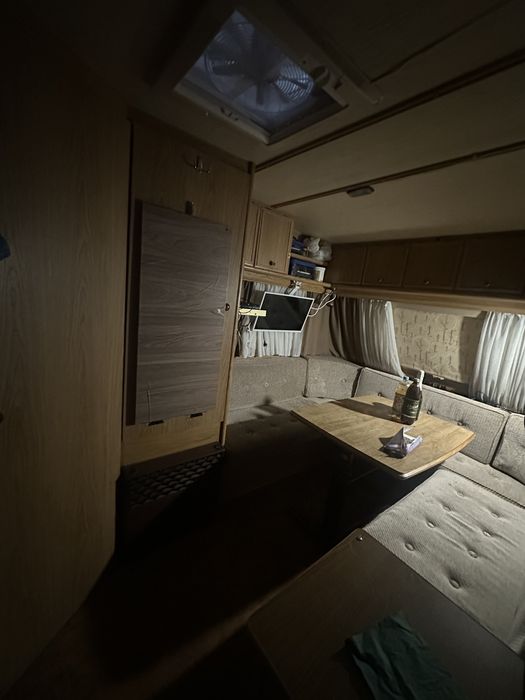 Кемпер кемпінг будинок на колесах автодім