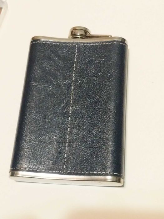 Фляга металева для води