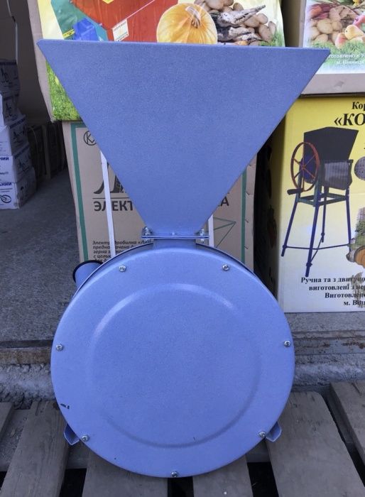 Зернодробилка мельница ЛАН-3 ЧУГУН ! (зерно+качан) 2.5 кВт