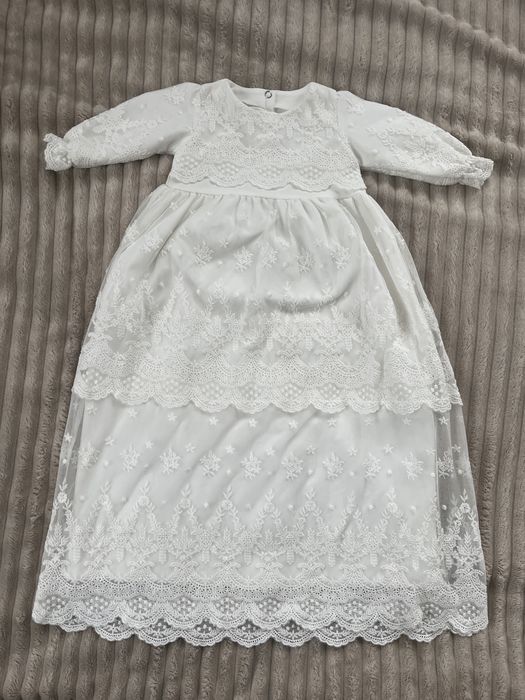 Sukienka do chrztu noeli w stylu royal baby