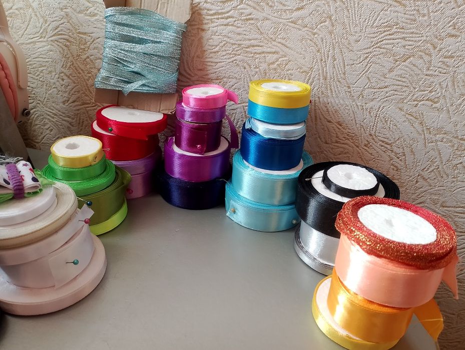 Стрічки широкі та тонкі опт