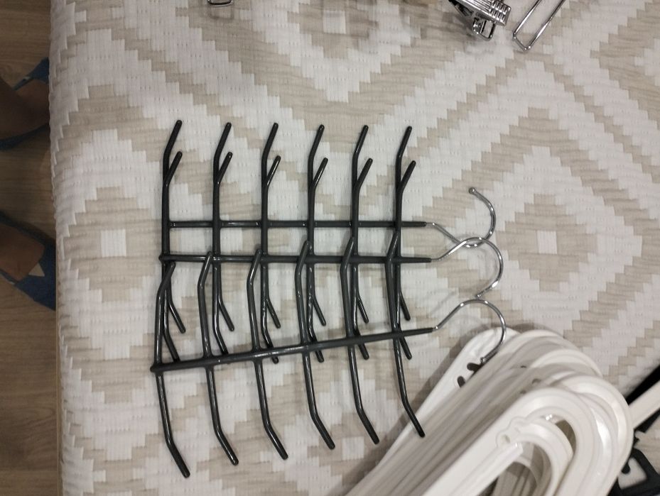 Cabides como novos