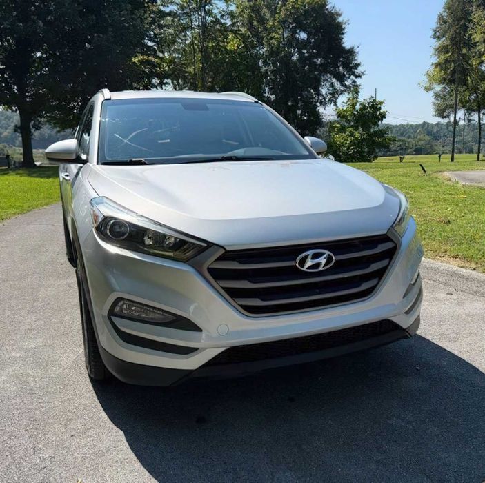 Hyundai Tucson      2016