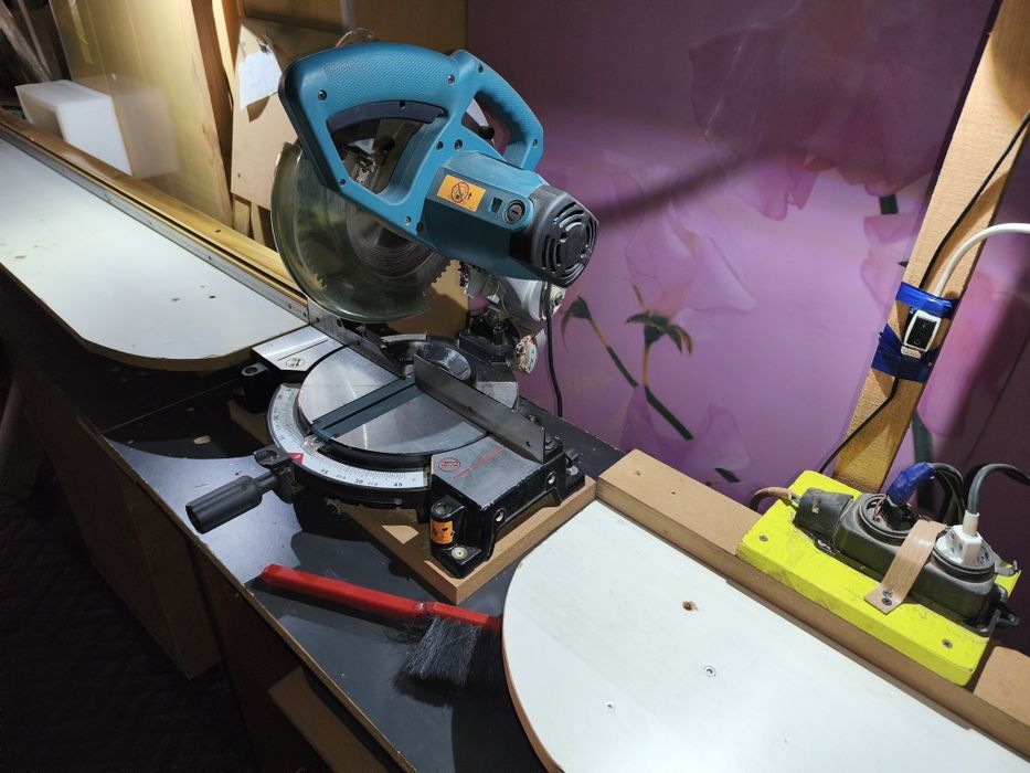 Makita MLS100 Макіта МЛС100