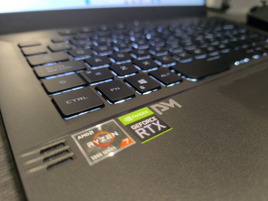 Asus zephyrus R7 3050RTx 24 Ram 1TB 3x S/ Juros