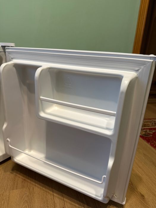 Однокамерний холодильник Ardesto DFM-50W