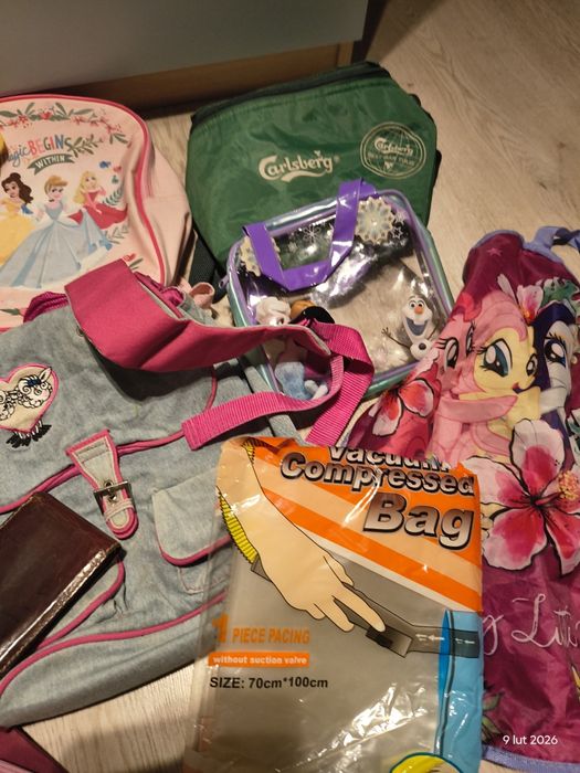 Torby plecaki piórniki i inne