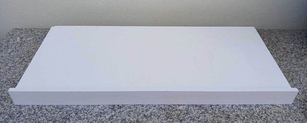 Prateleira ikea.