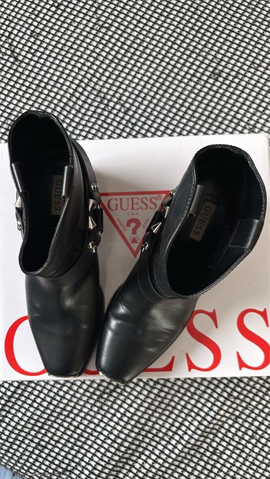 Guess kowbojki Fluvia buty rozmiar 35