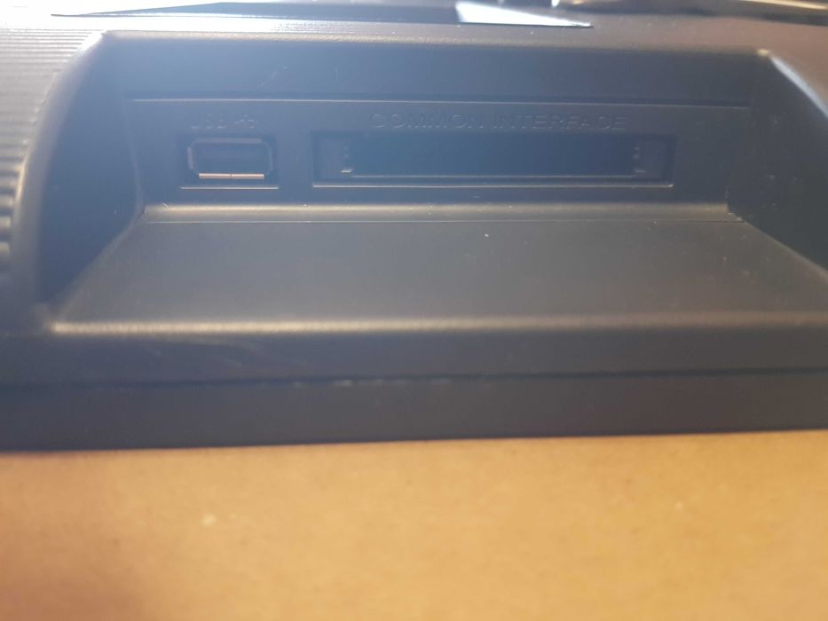 Телевізор Samsung LT22B350EW