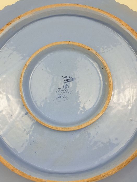 Histórico e Cultural, Antiga cerâmica Francesa para Museu