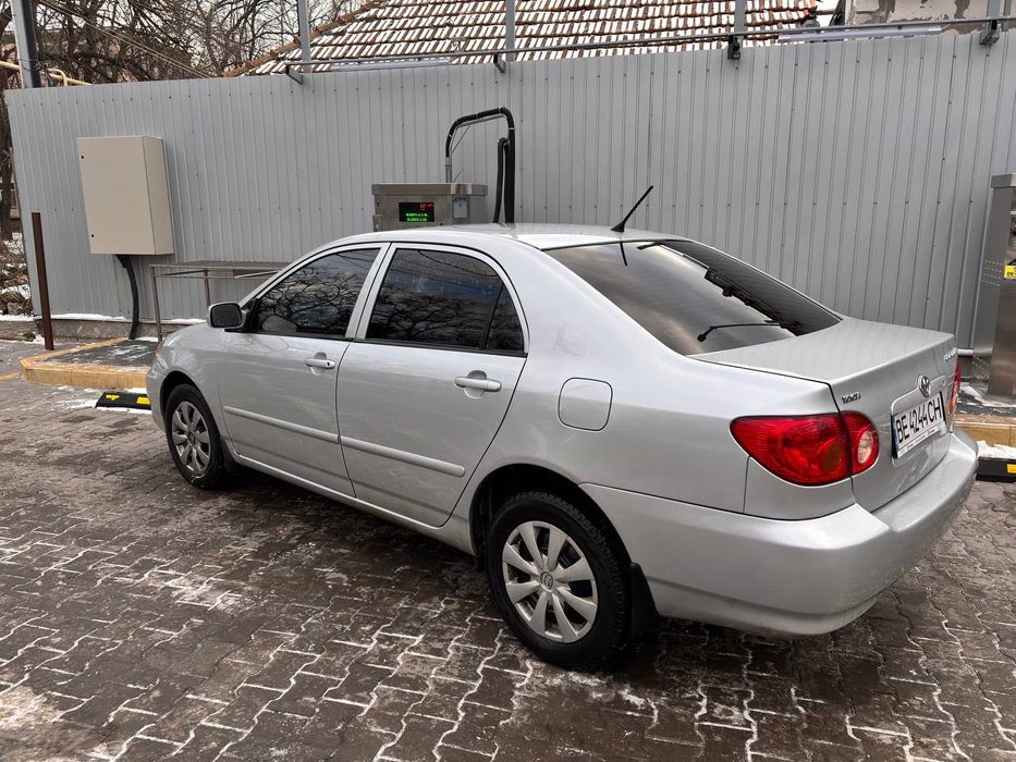 Продам Тойоту Короллу