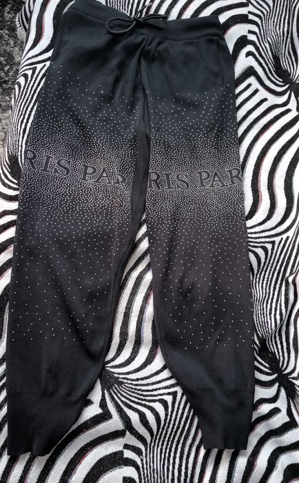 Штани з стразами.Розмір М.