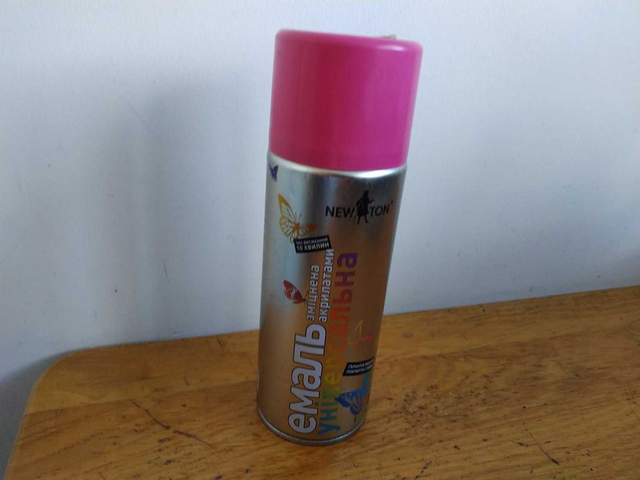 Емаль аерозольна універсальна Эмаль аэрозольная универсальная  New Ton