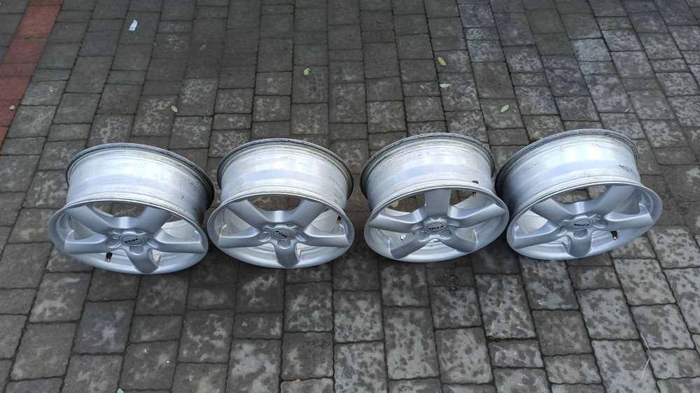 Продам диски на японське авто