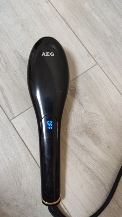 Щітка-вирівнювач / електрична щітка-стайлер AEG GB 5687
