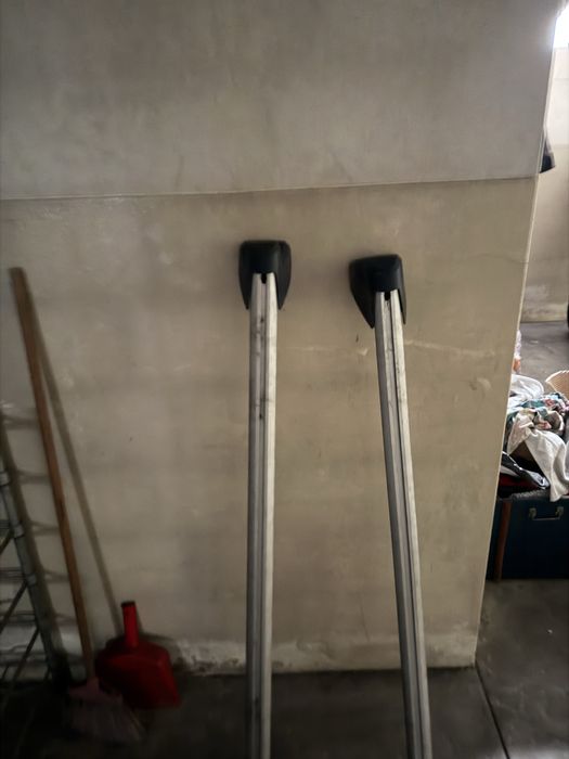 Barras de tejadilho e suporte para transporte de bicicletas