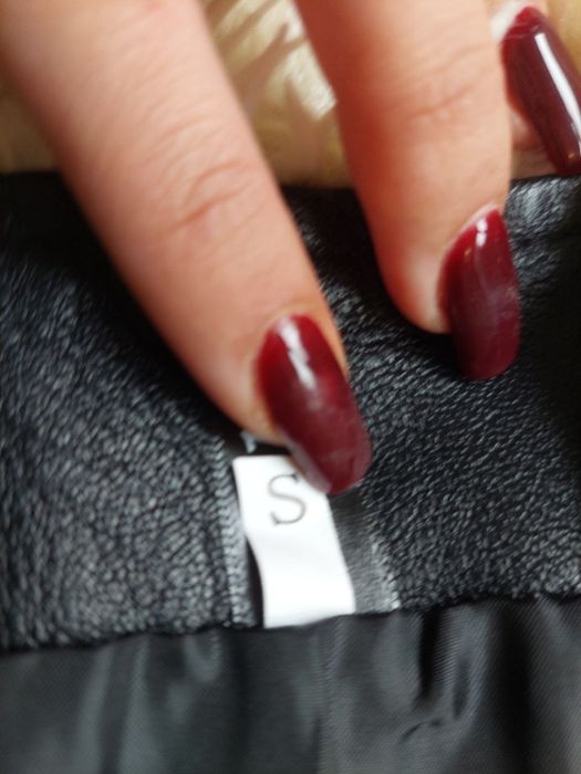 Юбка з екошкіри розмір S