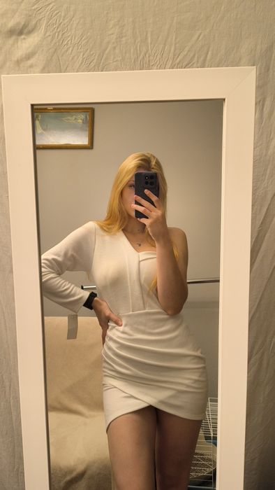 Elegancka sukienka asymetryczna – biała, dopasowana, New Collection, S