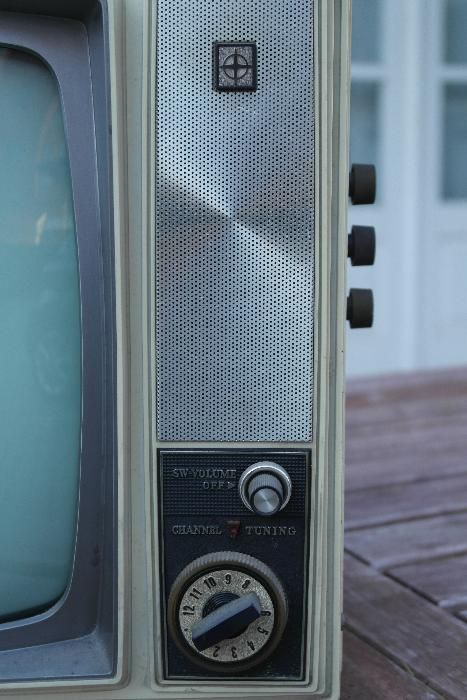 Televisão antiga
