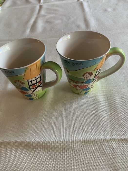 Duas canecas para cha ou café