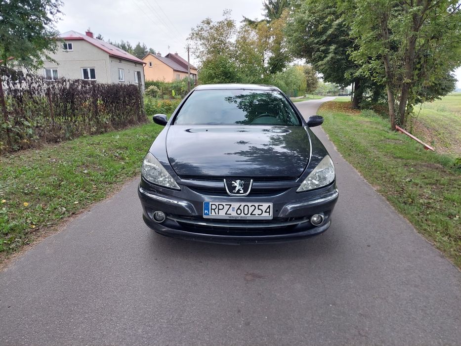 Peugeot 607