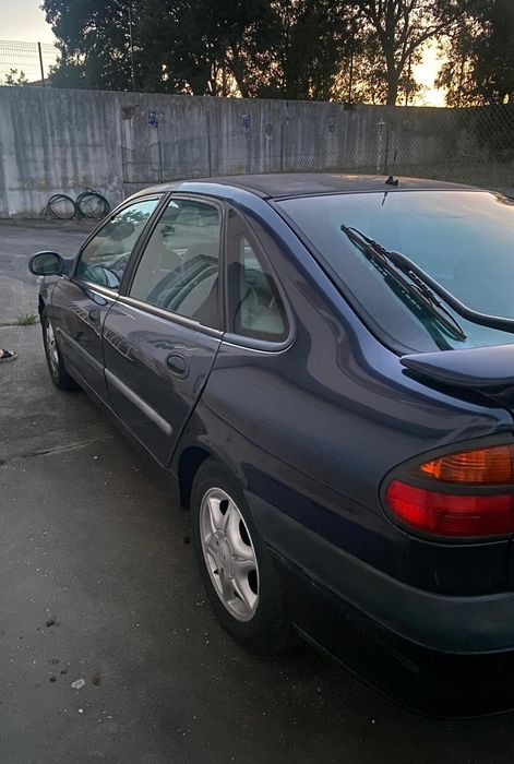 Renault Laguna 1.9 foto 5