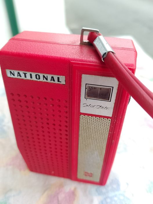 Rádio portátil, National