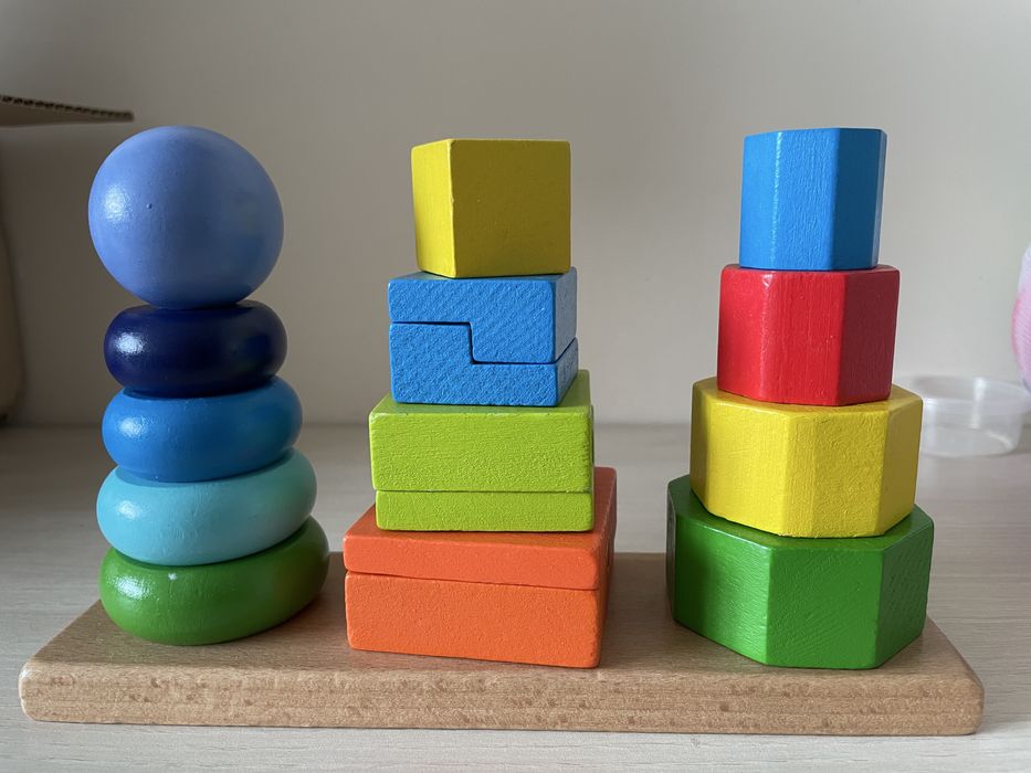 Деревʼяні пірамідки