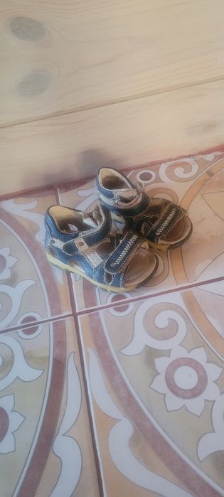 Дитячі босоніжки